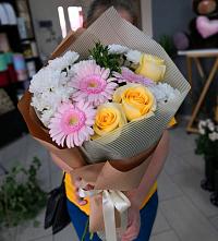 Букет цветов из:  Герберы, Розы и Хризантемы в Теряево